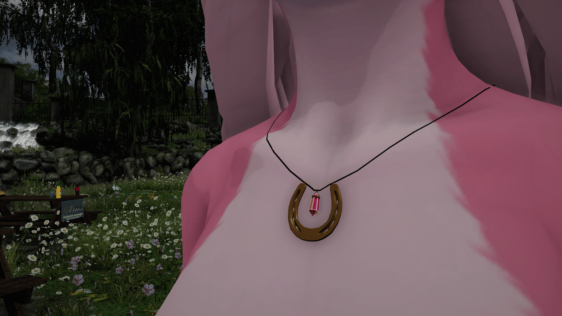 Universal Lucky Horseshoe Pendent Necklace
