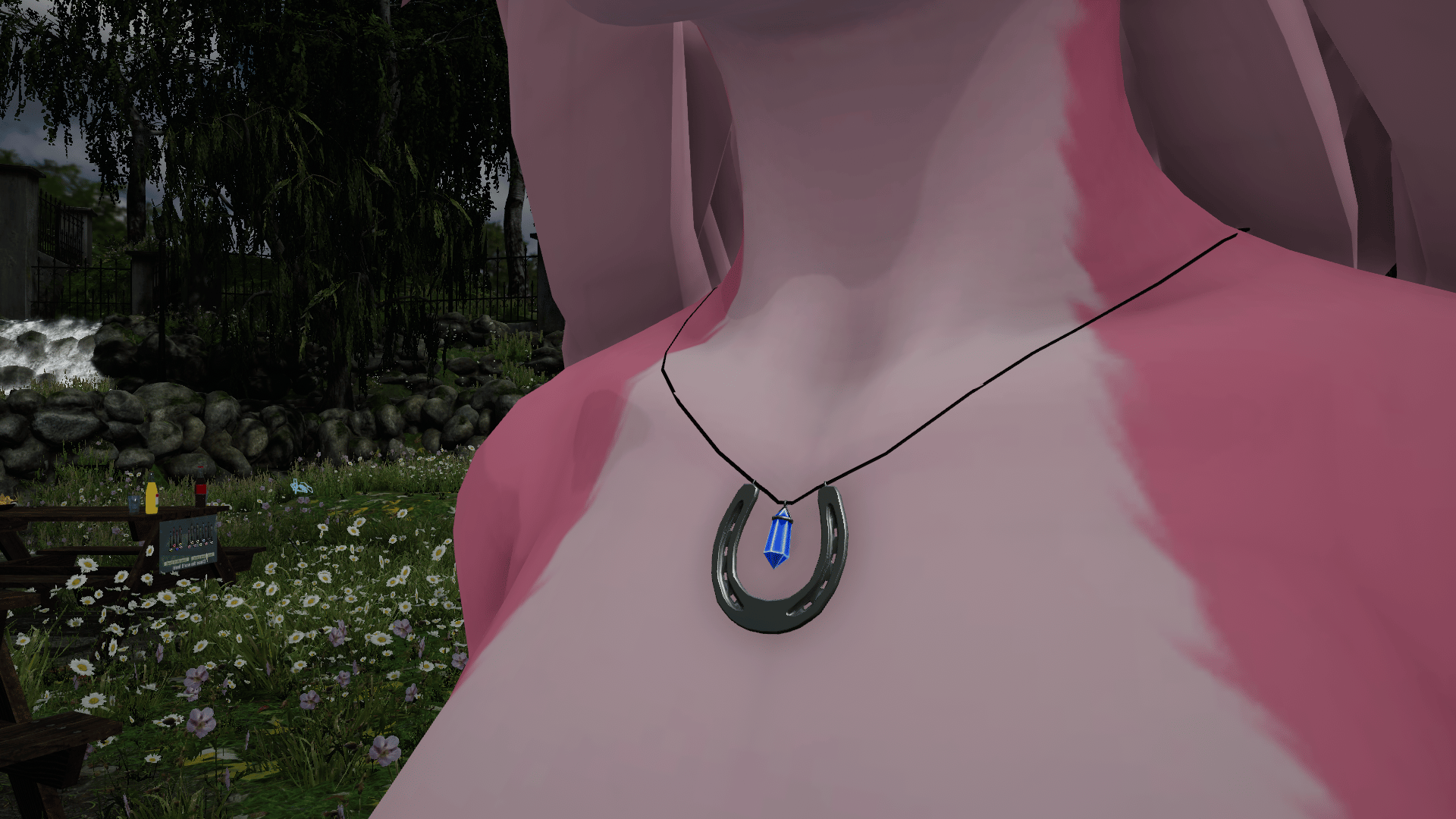 Universal Lucky Horseshoe Pendent Necklace